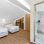 Maneas Exclusive New Luxury Villa *