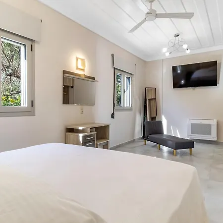 Maneas Exclusive New Luxury *